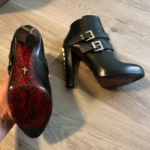 Cesare Paciotti black leather studded booties size7 1/2